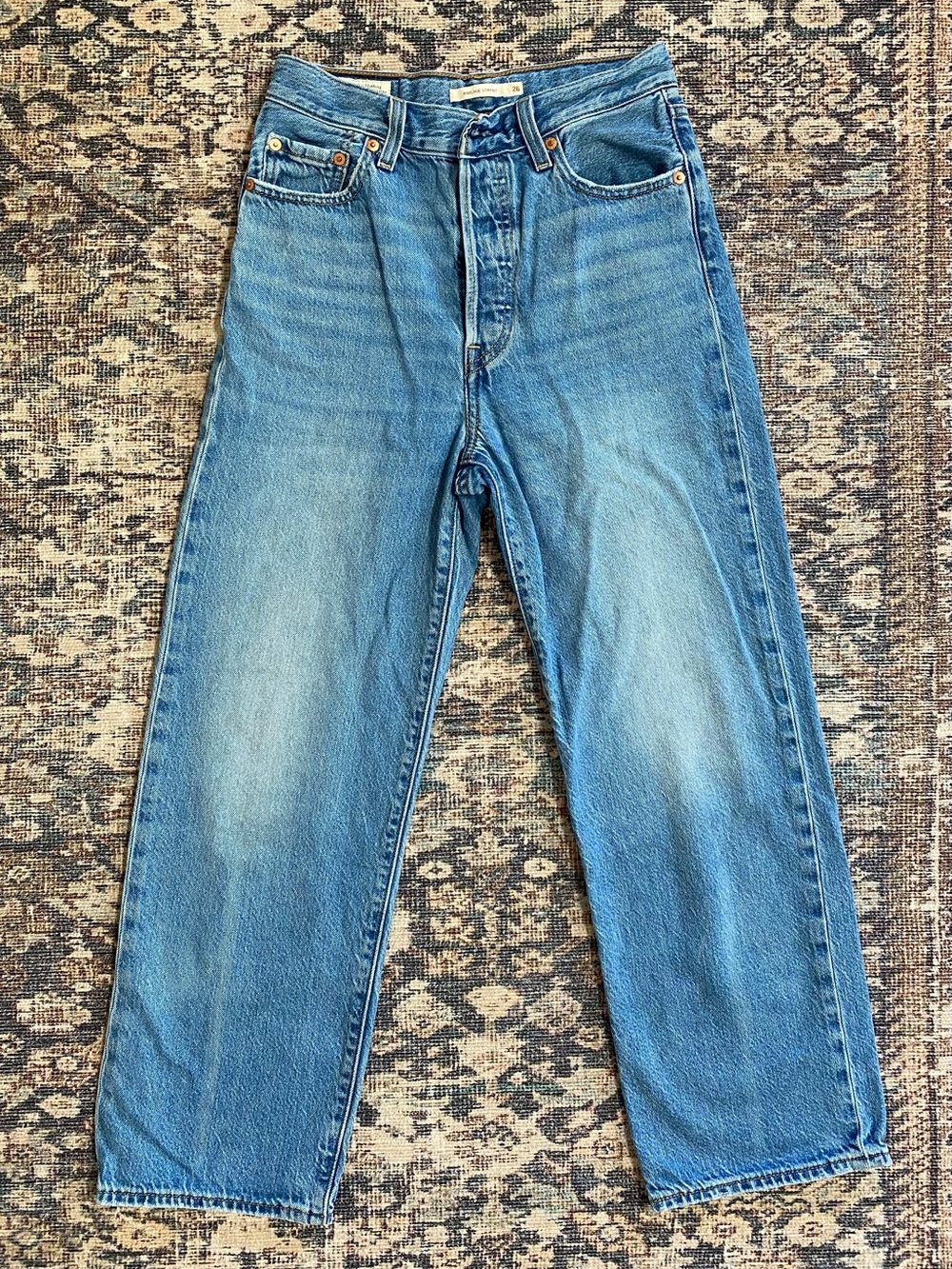 Levi's Medium Blue Ribcage Straight Leg Women's Jeans
